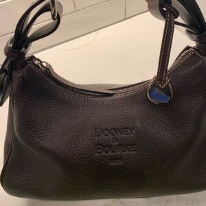 Vintage Dooney & Bourke dk brown leather bag, EUC 🦆